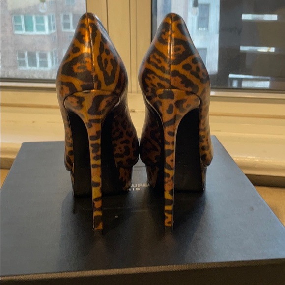 Saint Laurent leopard heels - Picture 5 of 7